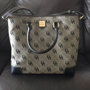 Dooney & Bourke bucket purse with shoulder strap